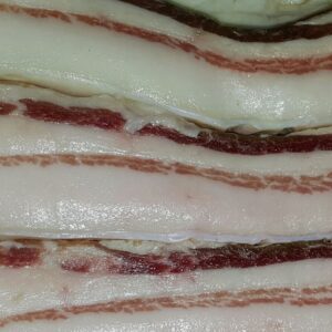 Tocino envasado en piezas de 200 a 300 gr.